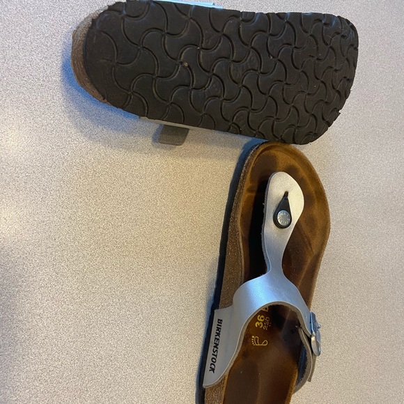 Birkenstock’s - Picture 4 of 5